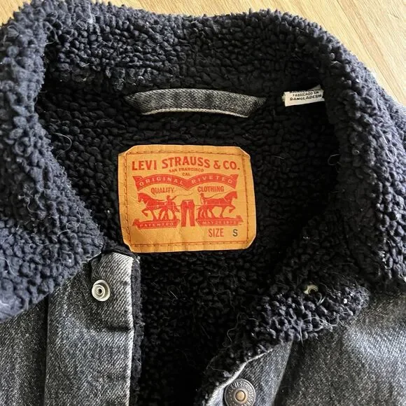 Levis relaxed fit‎ Trucker Sherpa Denim Jacket faded black Lined Small casual